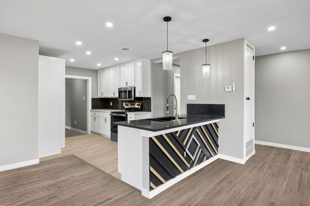 213 Buhler Drive, Garland, TX 75040