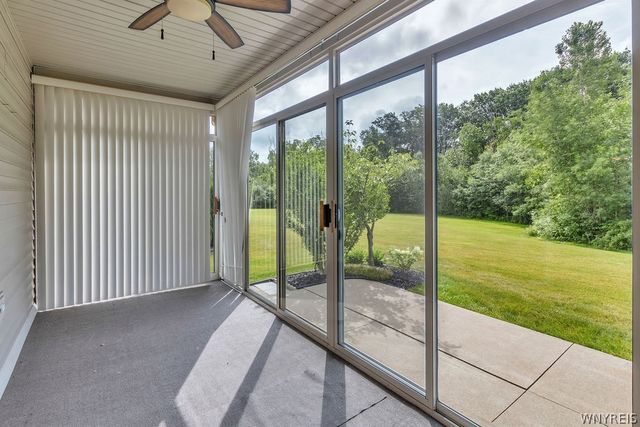 22 Forest Lake Drive, Wheatfield, NY 14120