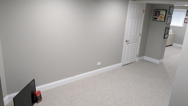 233 Lorraine Circle, Bloomingdale, IL 60108