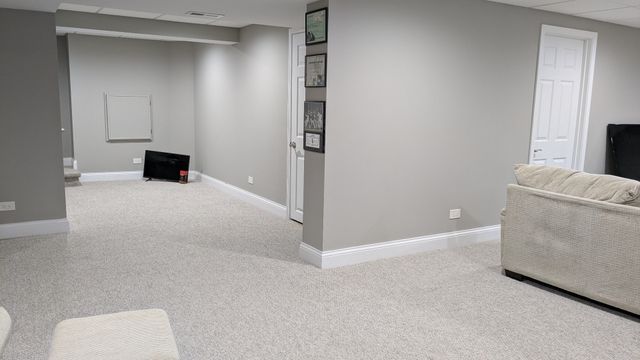 233 Lorraine Circle, Bloomingdale, IL 60108
