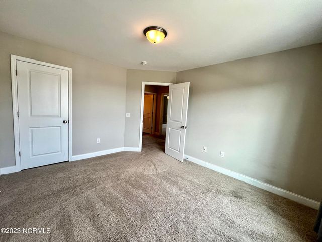 328 S Culverton Road, Winnabow, NC 28479