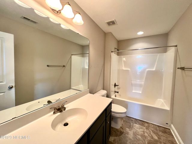 328 S Culverton Road, Winnabow, NC 28479