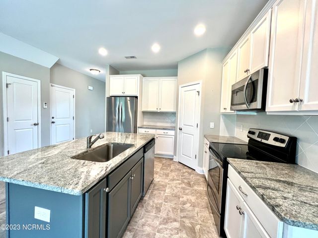 328 S Culverton Road, Winnabow, NC 28479