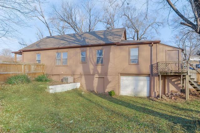 3701 Shawnee Drive, Kansas City, KS 66106