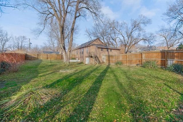 3701 Shawnee Drive, Kansas City, KS 66106