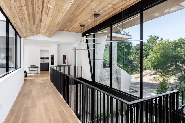 2108 Matterhorn LN, Austin, TX 78704