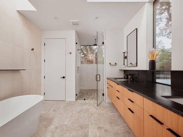 2108 Matterhorn LN, Austin, TX 78704