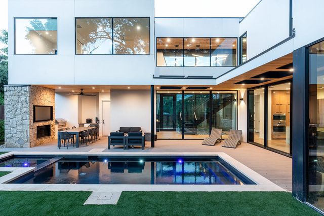 2108 Matterhorn LN, Austin, TX 78704