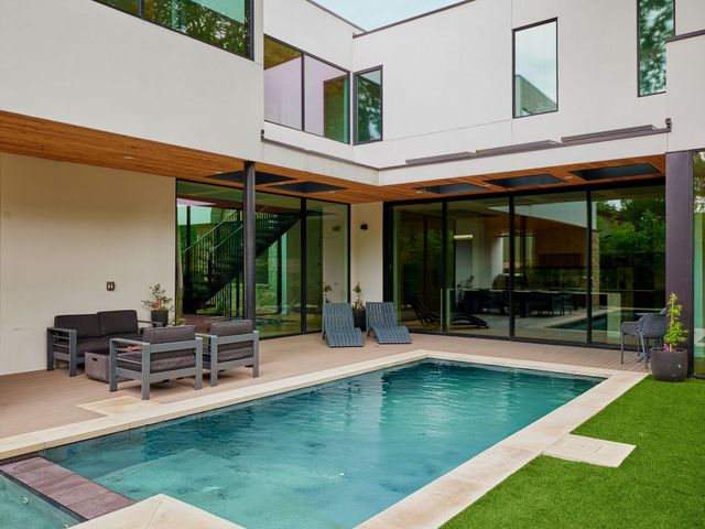 2108 Matterhorn LN, Austin, TX 78704