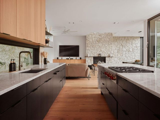 2108 Matterhorn LN, Austin, TX 78704