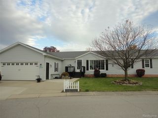 1092 Cameron Circle, Raisinville Township, MI 48161