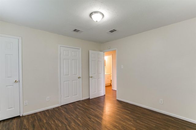 1417 Jennifer Lane, Jacinto City, TX 77029