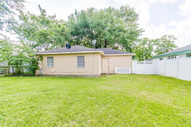 1417 Jennifer Lane, Jacinto City, TX 77029