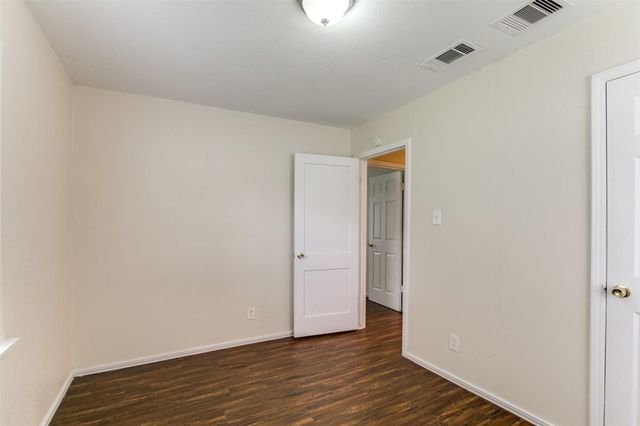 1417 Jennifer Lane, Jacinto City, TX 77029