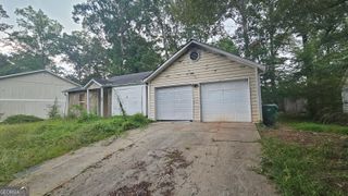 854 Greenhedge Drive, Stone Mountain, GA 30088