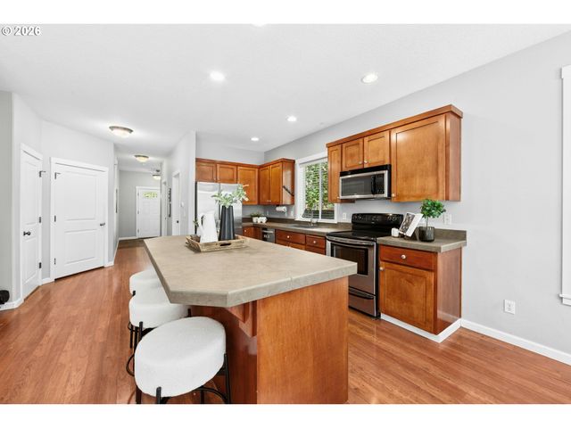 4306 N WILLIS Blvd, Portland, OR 97203