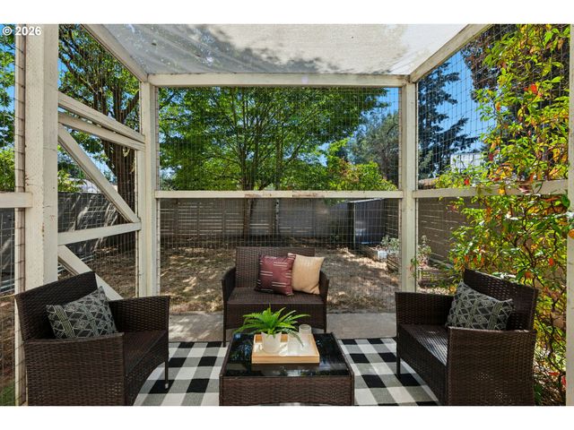 4306 N WILLIS Blvd, Portland, OR 97203