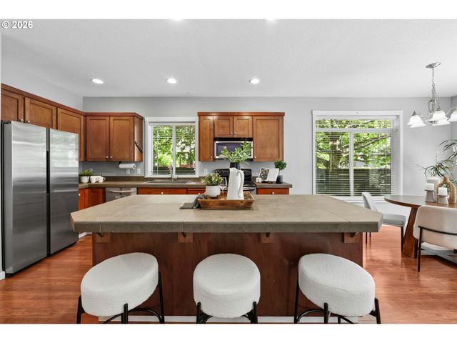 4306 N WILLIS Blvd, Portland, OR 97203