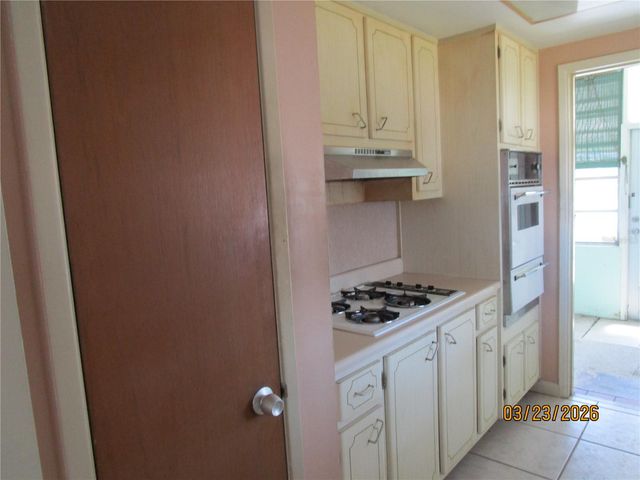 5945 21ST STREET N 9, St Petersburg, FL 33714