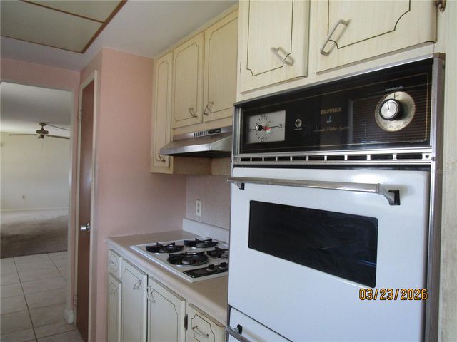 5945 21ST STREET N 9, St Petersburg, FL 33714