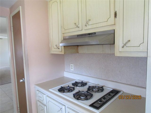 5945 21ST STREET N 9, St Petersburg, FL 33714