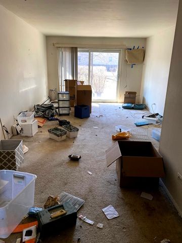 9S220 Lake Drive 16-104, Willowbrook, IL 60527