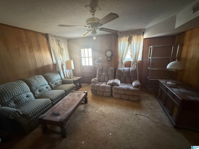 607 FAIRLAWN CIRCLE, Hueytown, AL 35023