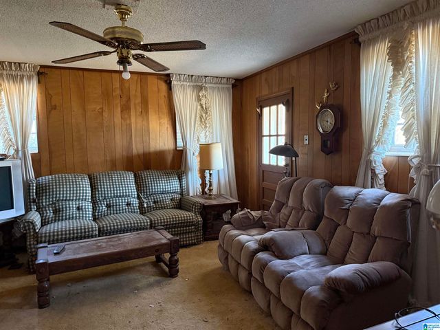 607 FAIRLAWN CIRCLE, Hueytown, AL 35023