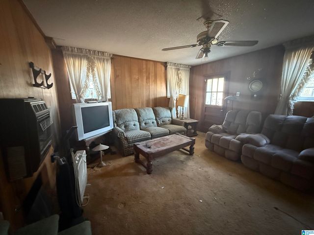 607 FAIRLAWN CIRCLE, Hueytown, AL 35023