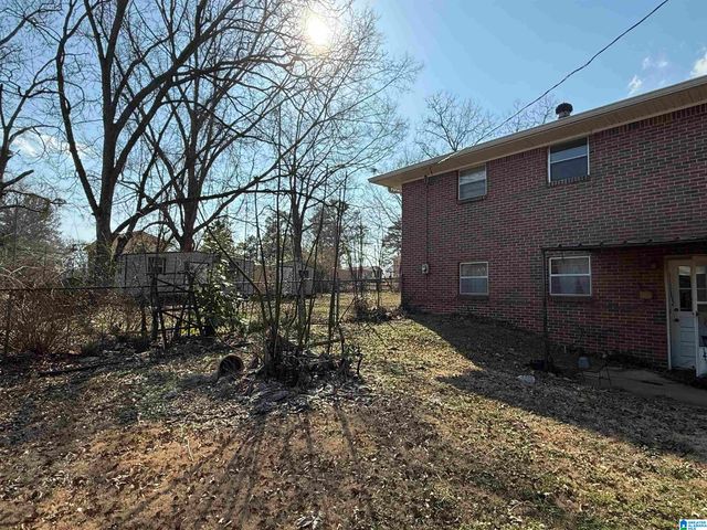 607 FAIRLAWN CIRCLE, Hueytown, AL 35023