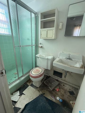 607 FAIRLAWN CIRCLE, Hueytown, AL 35023