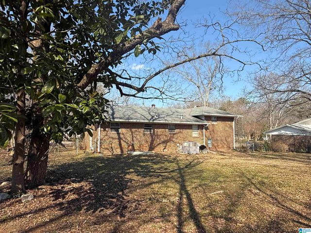 607 FAIRLAWN CIRCLE, Hueytown, AL 35023