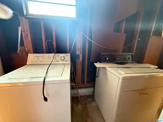 607 FAIRLAWN CIRCLE, Hueytown, AL 35023