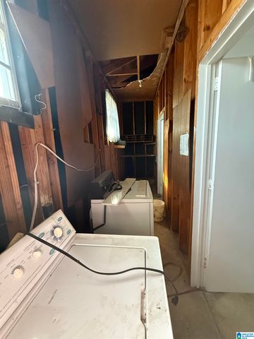 607 FAIRLAWN CIRCLE, Hueytown, AL 35023