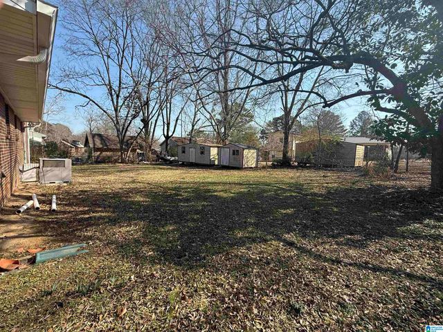 607 FAIRLAWN CIRCLE, Hueytown, AL 35023