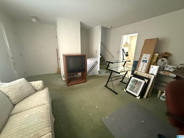 607 FAIRLAWN CIRCLE, Hueytown, AL 35023