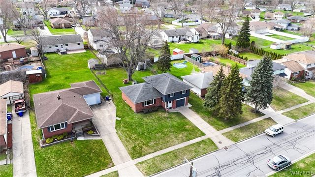 69 Laurelton Drive, West Seneca, NY 14224