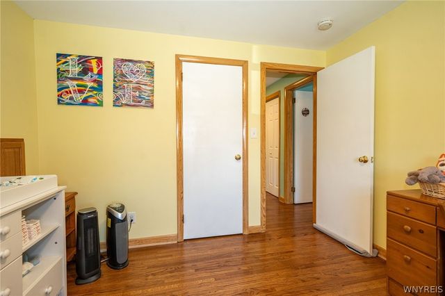 69 Laurelton Drive, West Seneca, NY 14224