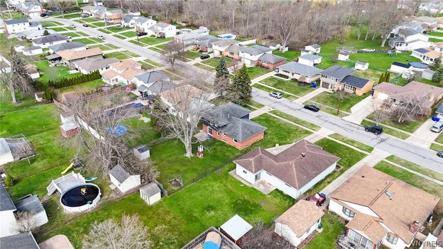 69 Laurelton Drive, West Seneca, NY 14224