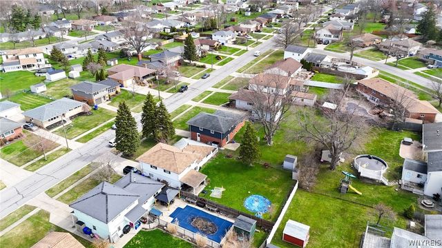 69 Laurelton Drive, West Seneca, NY 14224