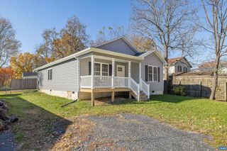 1104 GARDNER ST, Waynesboro, VA 22980