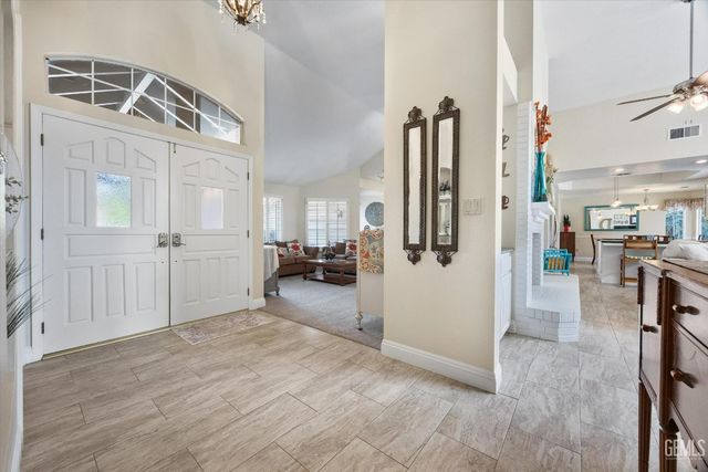 7305 Calle Los Batiquitos, Bakersfield, CA 93309