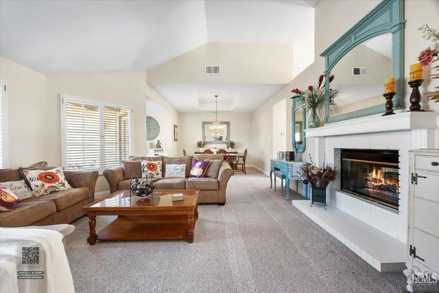 7305 Calle Los Batiquitos, Bakersfield, CA 93309