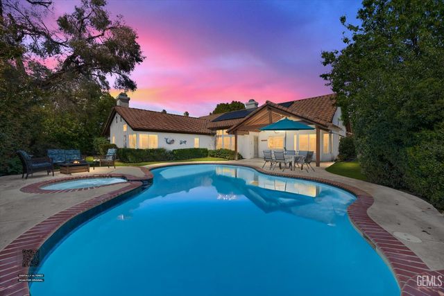 7305 Calle Los Batiquitos, Bakersfield, CA 93309