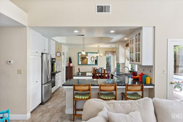 7305 Calle Los Batiquitos, Bakersfield, CA 93309