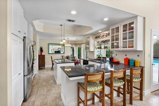 7305 Calle Los Batiquitos, Bakersfield, CA 93309