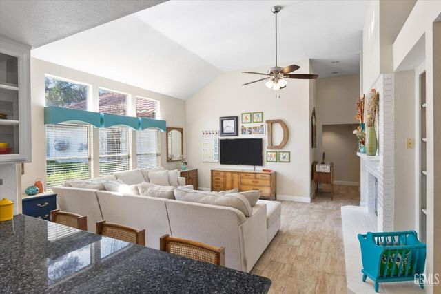 7305 Calle Los Batiquitos, Bakersfield, CA 93309