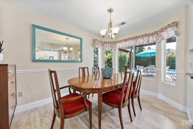 7305 Calle Los Batiquitos, Bakersfield, CA 93309