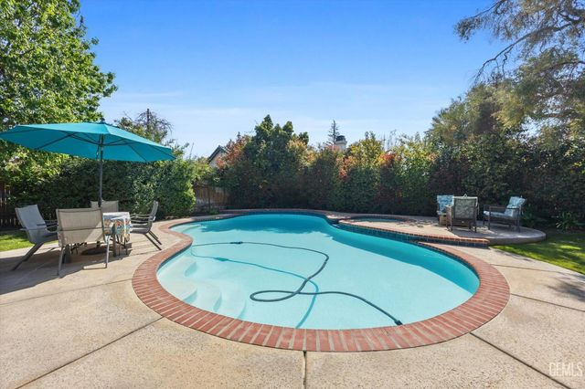 7305 Calle Los Batiquitos, Bakersfield, CA 93309