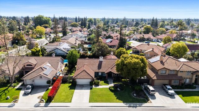 7305 Calle Los Batiquitos, Bakersfield, CA 93309